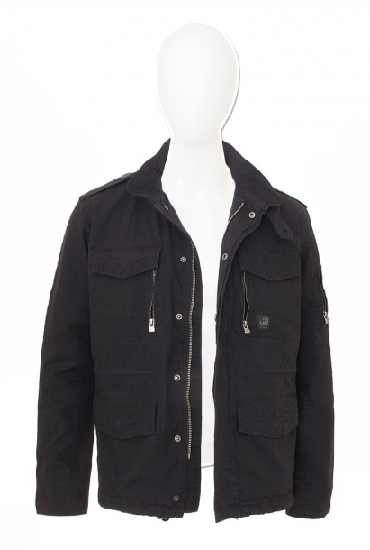 Куртка Vintage Industries Cranford Jacket Vintage Black Материал: 100% хлопок;

Сезонность: лето, 2-я половина весны, 1-я половина осени (сезонность, из расчета климата Северо-западного региона);Цвет: черный;

Производитель: Vintage Industries (Нидерланды).