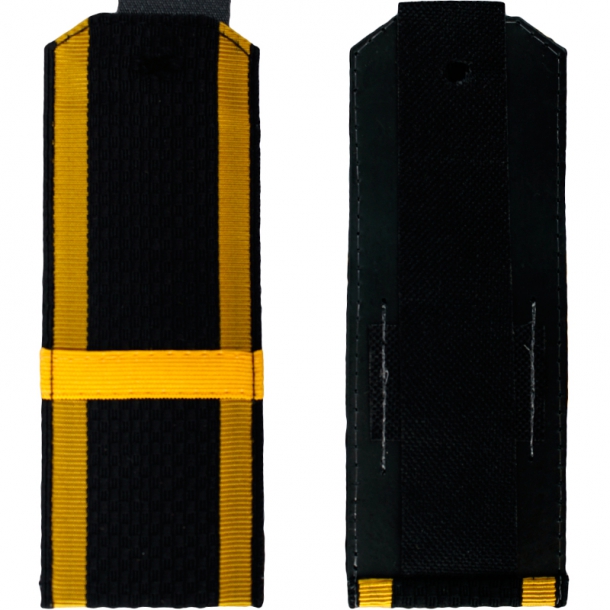 Погоны ВМФ Курсант Старший Матрос на куртку Материал: полиэстер, пластик;Крепление: лента, пуговица (в комплект не входит);Цвет: черный, желтый;Тип фурнитуры: повседневные;Тип погон: съемные;

Нашивка: лычки из шелкового галуна;

Окантовка: желтый кант (7 мм);

Форма погон: трапецевидные;Вид фурнитуры: на куртку;Производство: Россия.